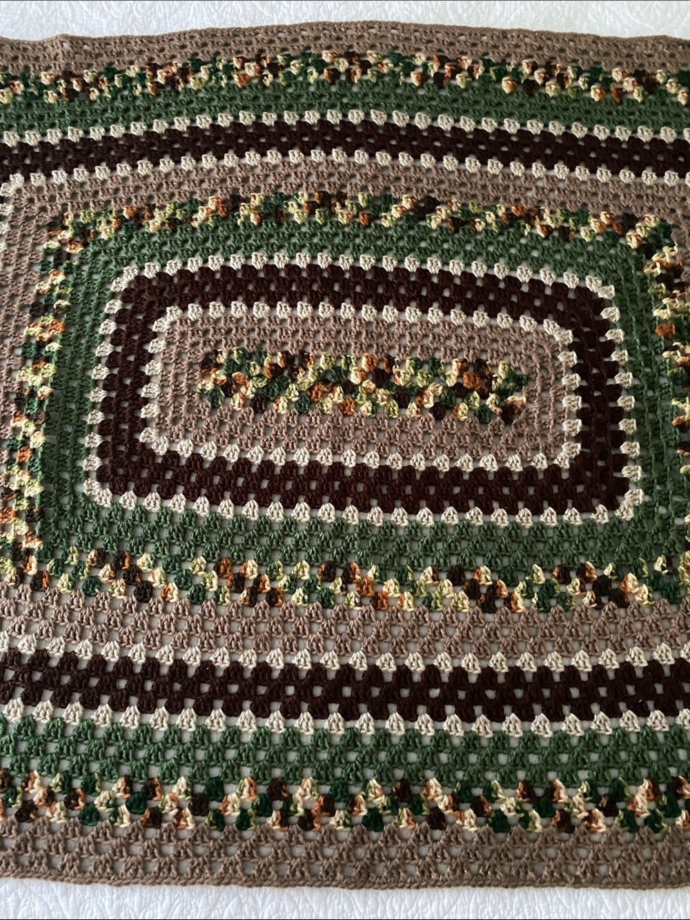 Handmade Crocheted Granny Square Rectangle Throw Afghan Lap Blanket - Picture 3 of 6